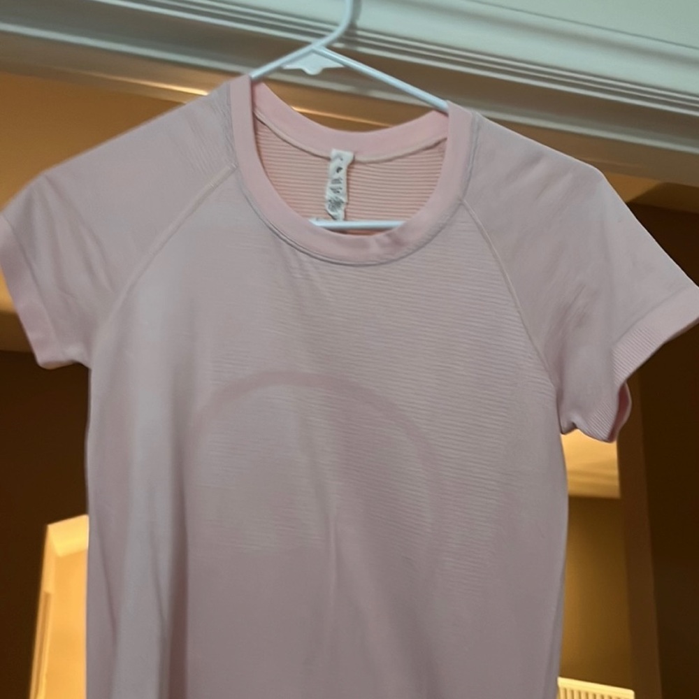 Strawberry milkshake lululemon swiftly tech